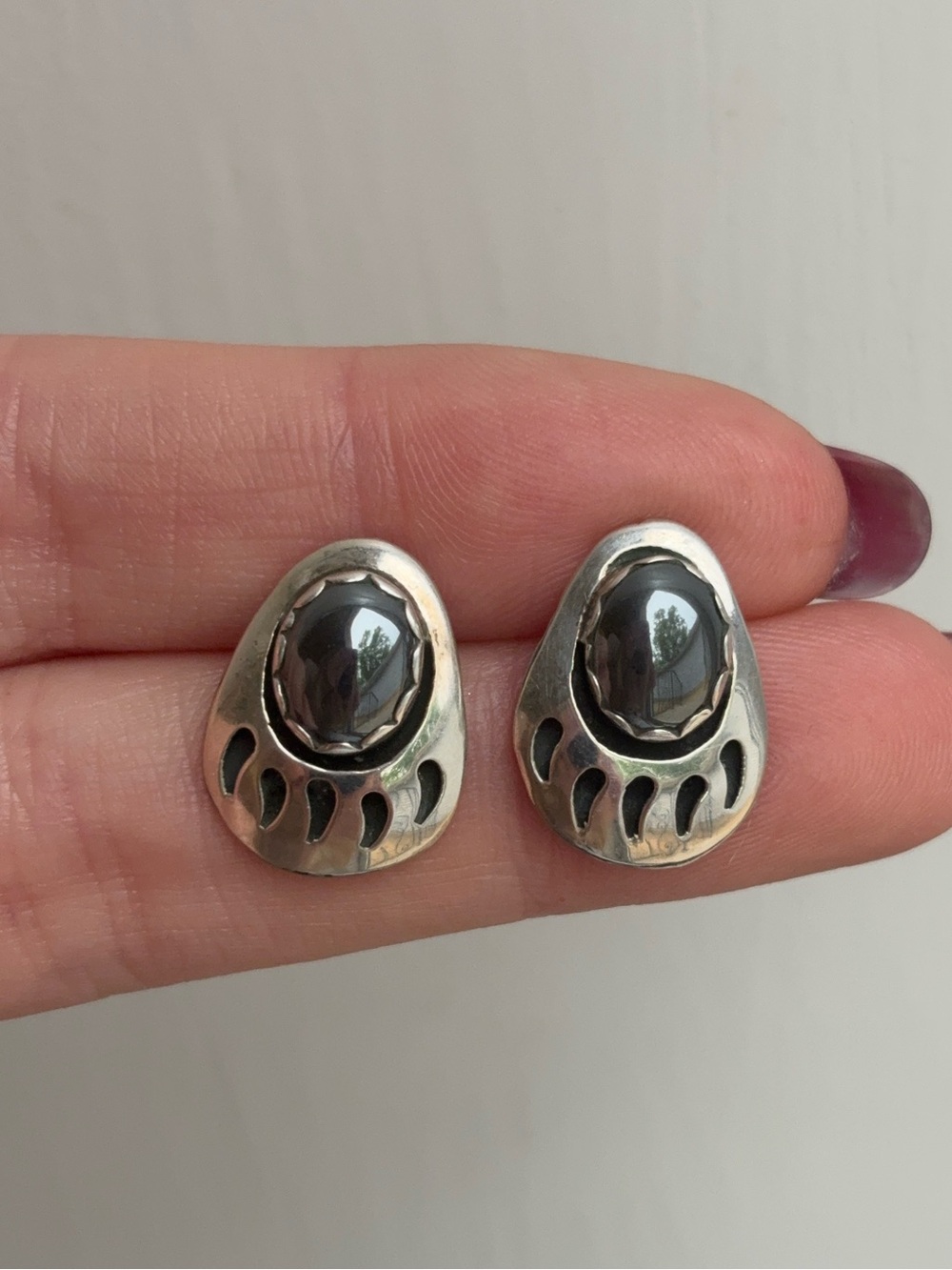 Vintage Sterling Silver Hematite Bear Paw Claw Earrings